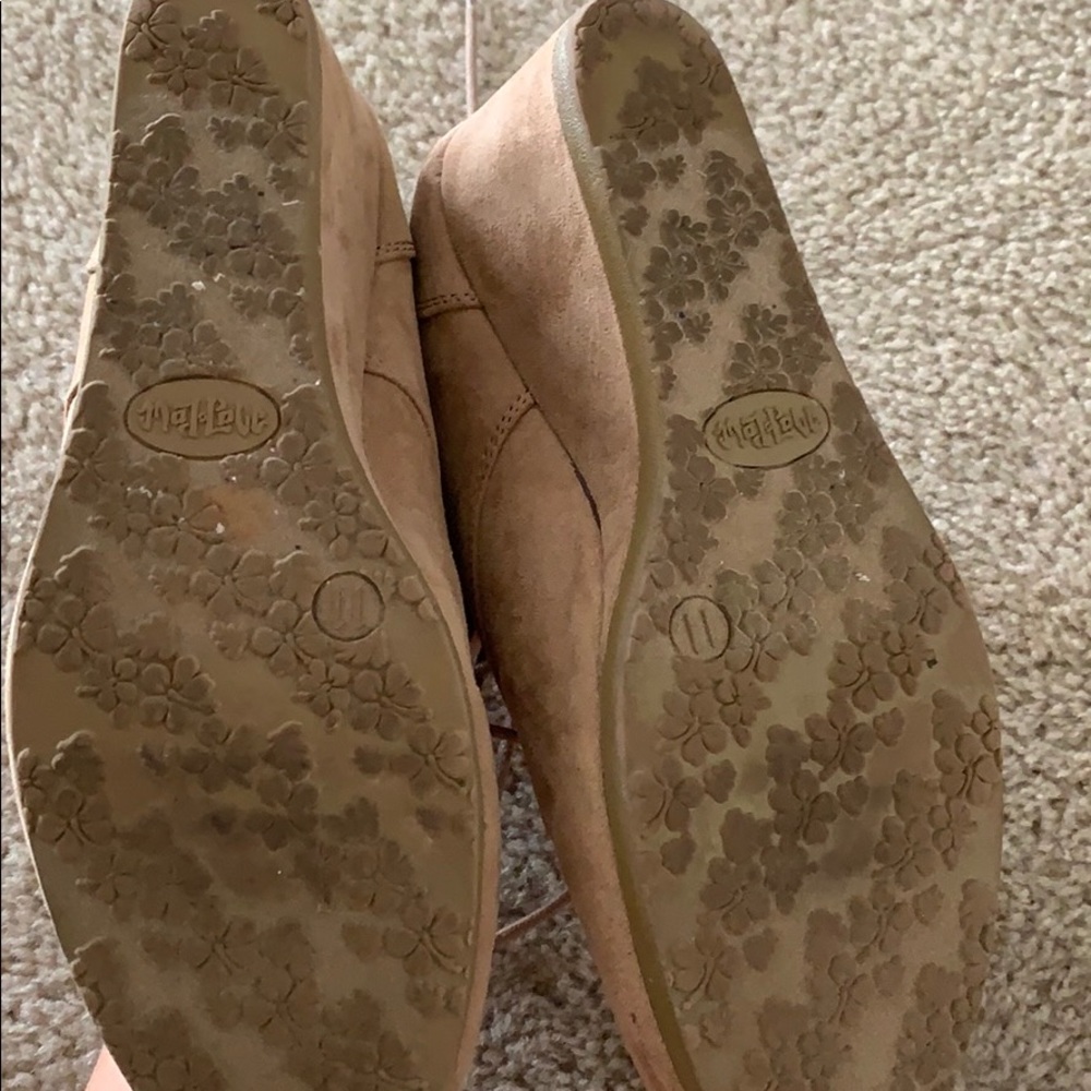 Booties - Picture 4 of 4